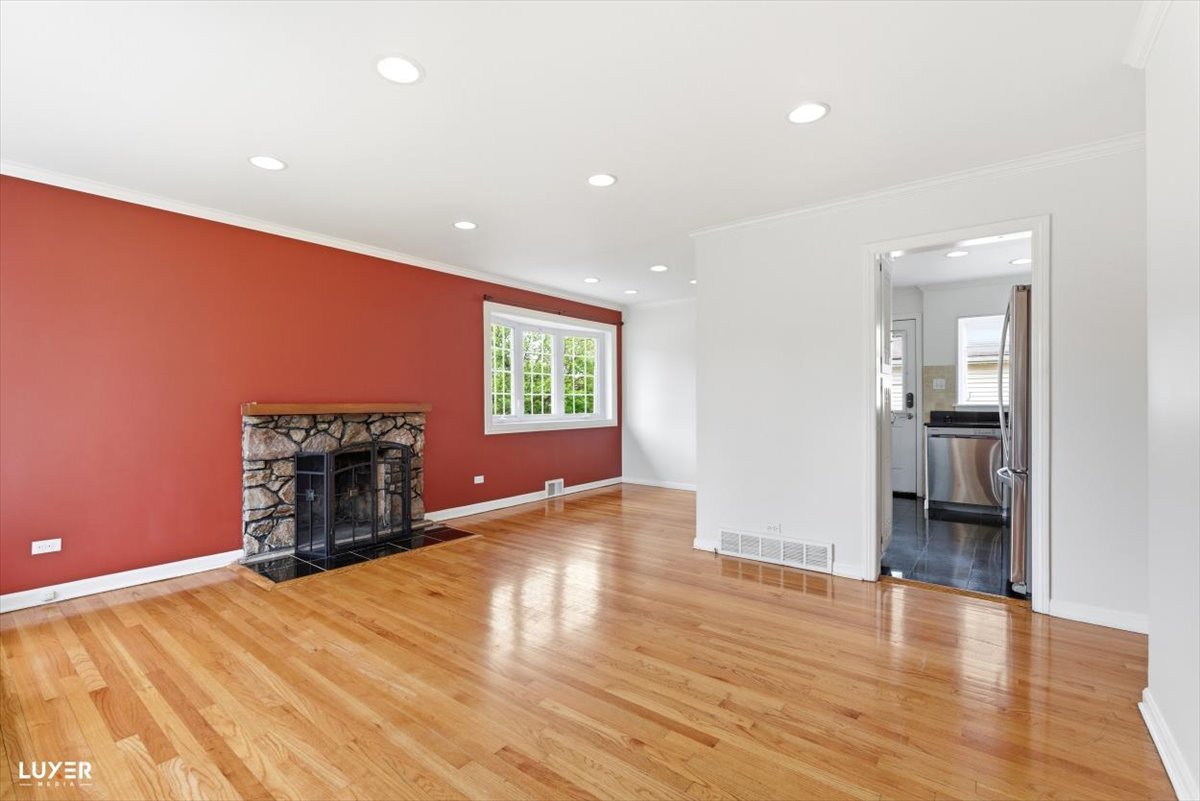 2 Washington Street Property Photo 6