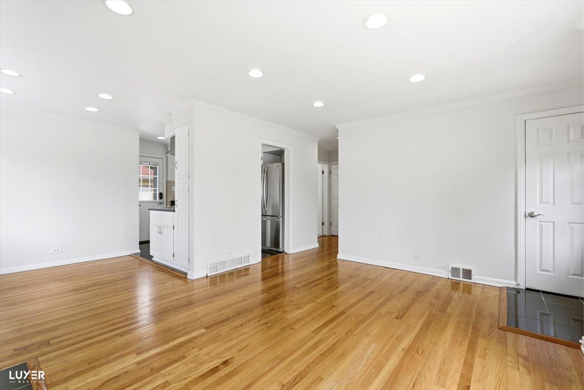 2 Washington Street Property Photo 8