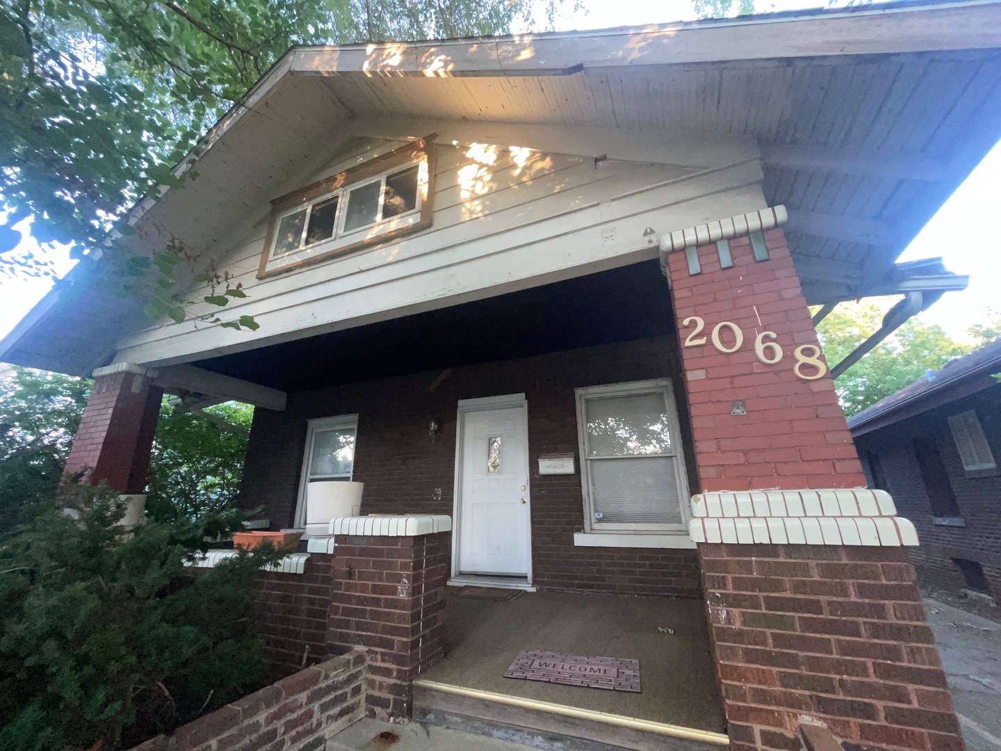 2068 S 05th Street