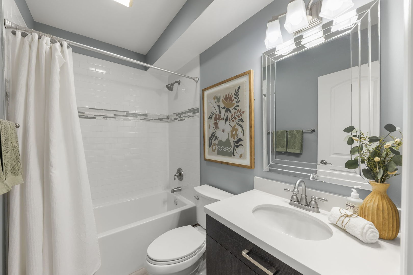 383 Elm Street Property Photo 8