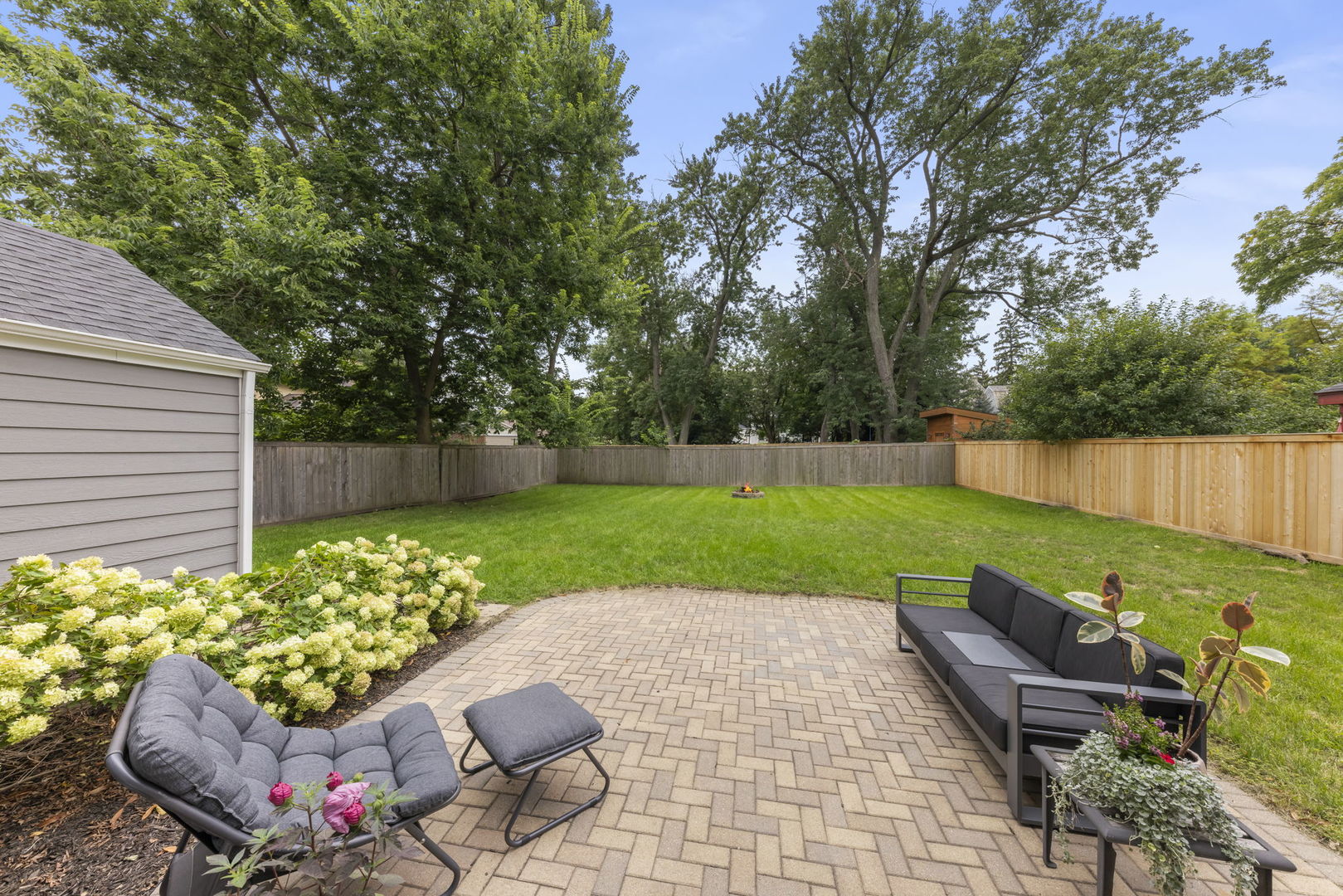383 Elm Street Property Photo 22