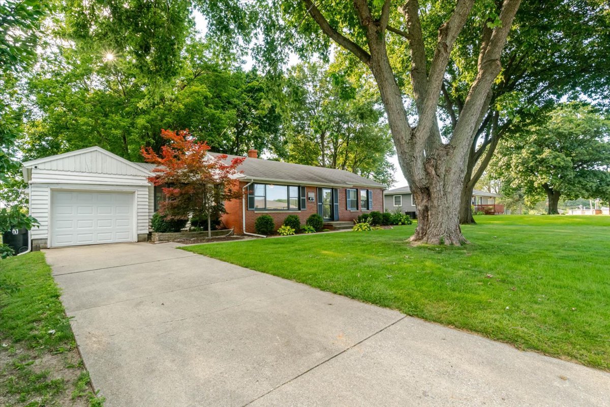 1011 Bakewell Avenue Property Photo 2