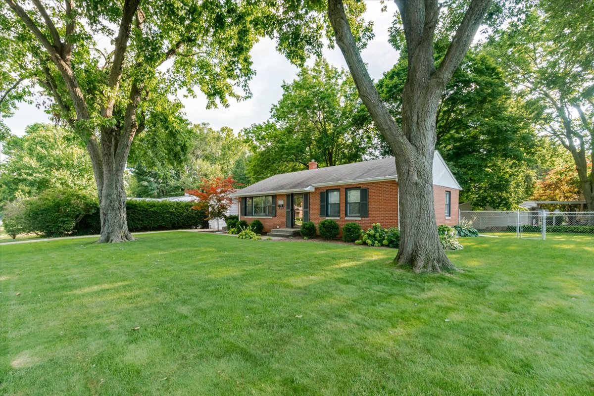 1011 Bakewell Avenue Property Photo 3