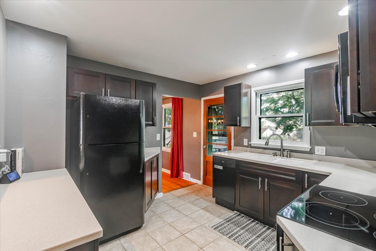 1011 Bakewell Avenue Property Photo 9