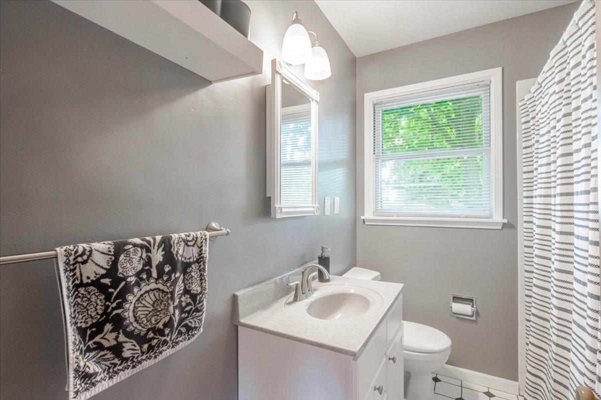 1011 Bakewell Avenue Property Photo 16