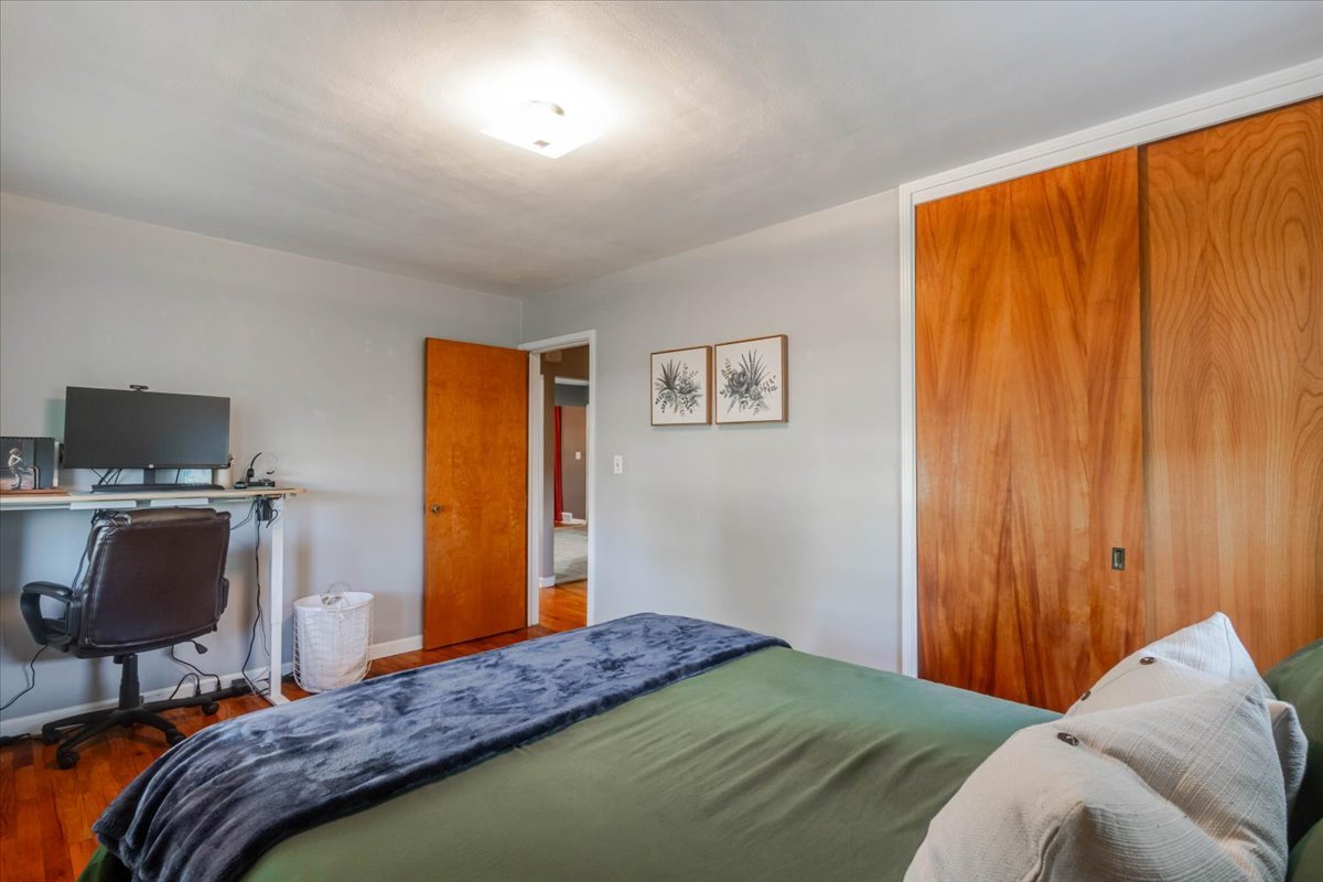 1011 Bakewell Avenue Property Photo 18