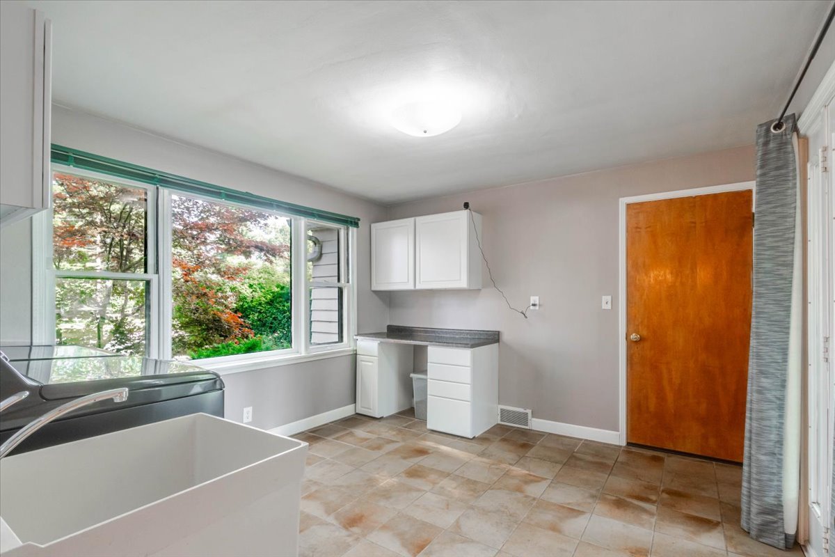 1011 Bakewell Avenue Property Photo 19