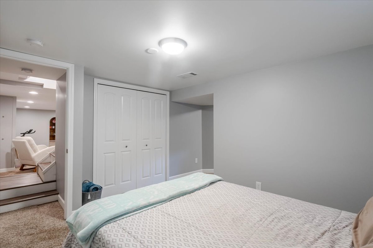 1011 Bakewell Avenue Property Photo 24