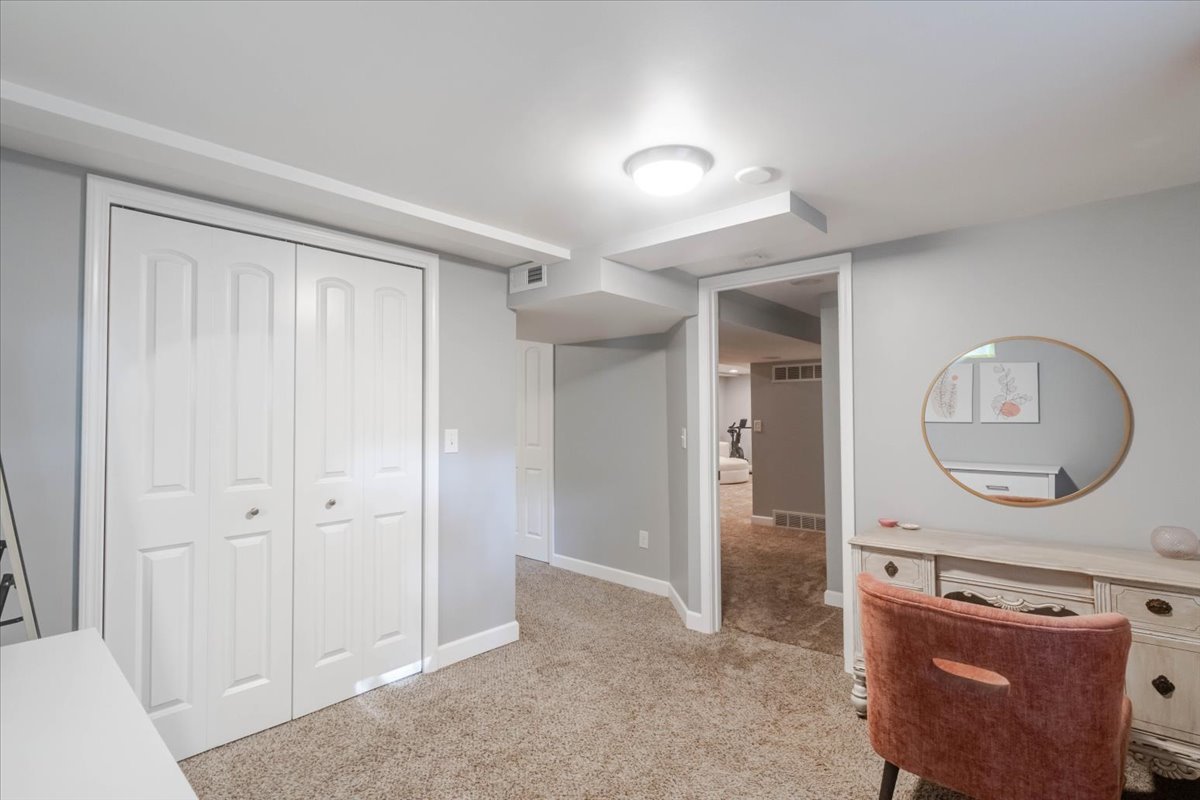 1011 Bakewell Avenue Property Photo 26