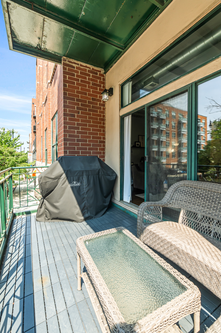 936 W Madison Street D2 Property Photo 6