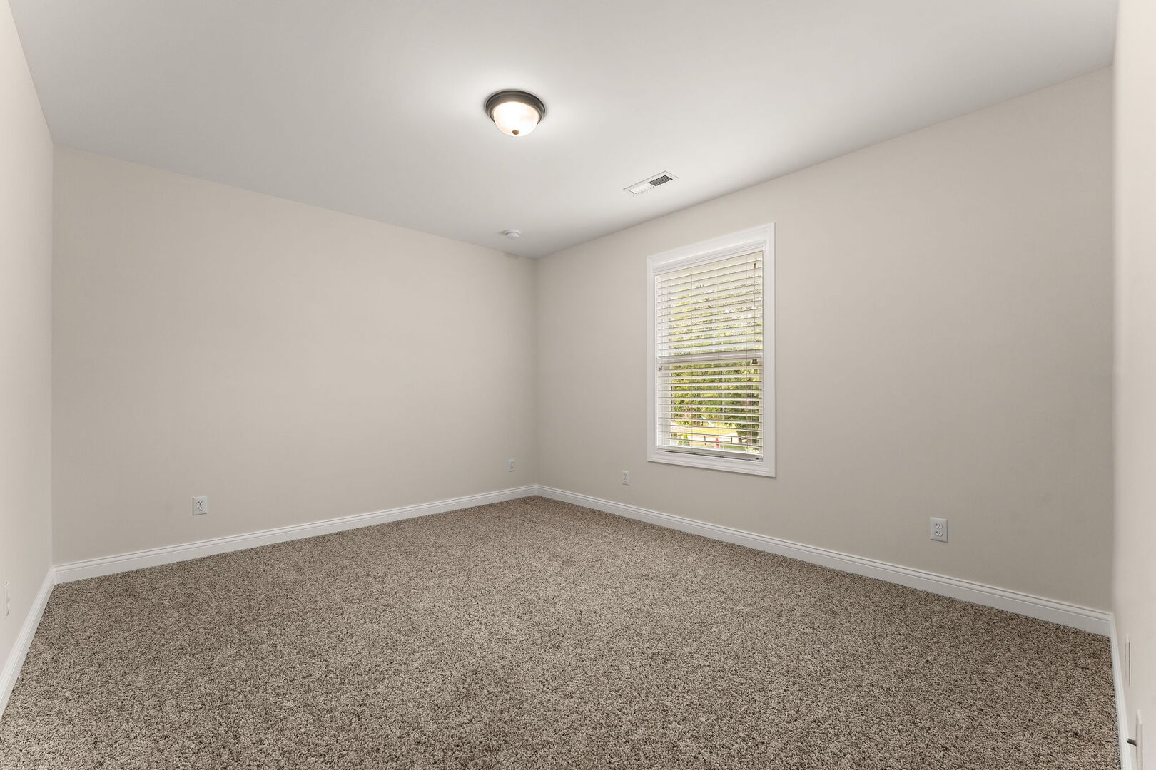 98 Muirfield Drive Property Photo 28
