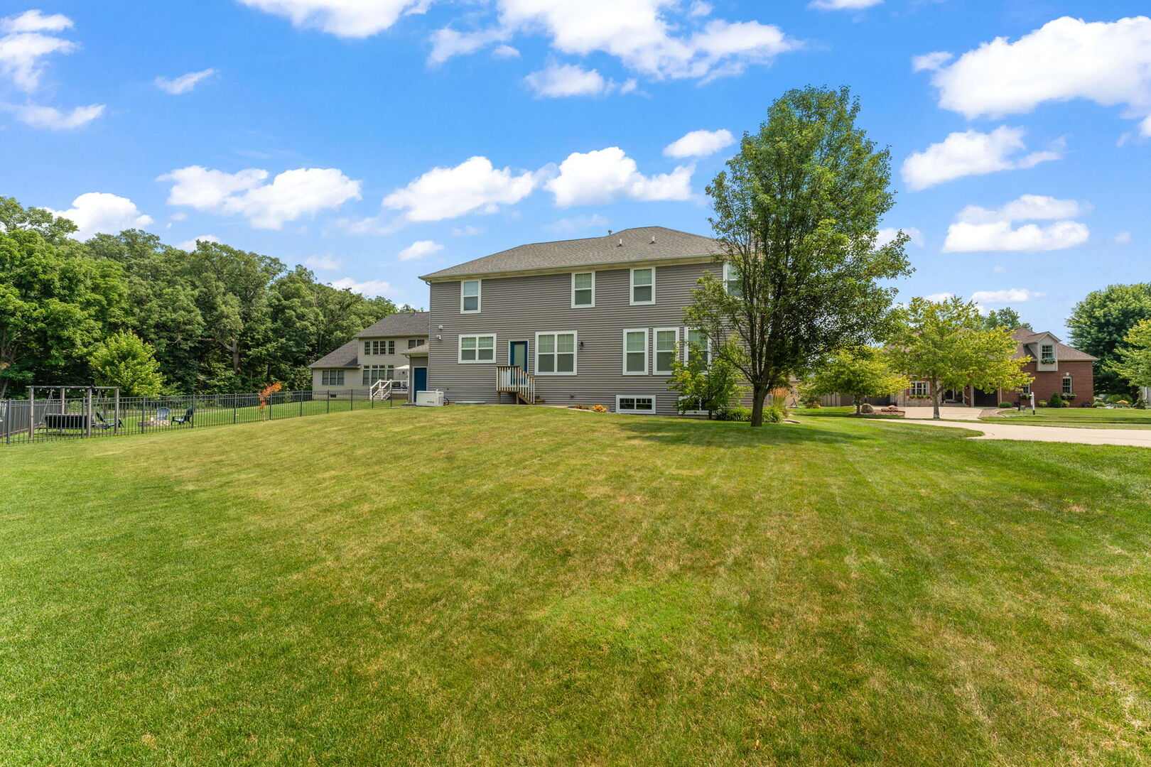 98 Muirfield Drive Property Photo 41