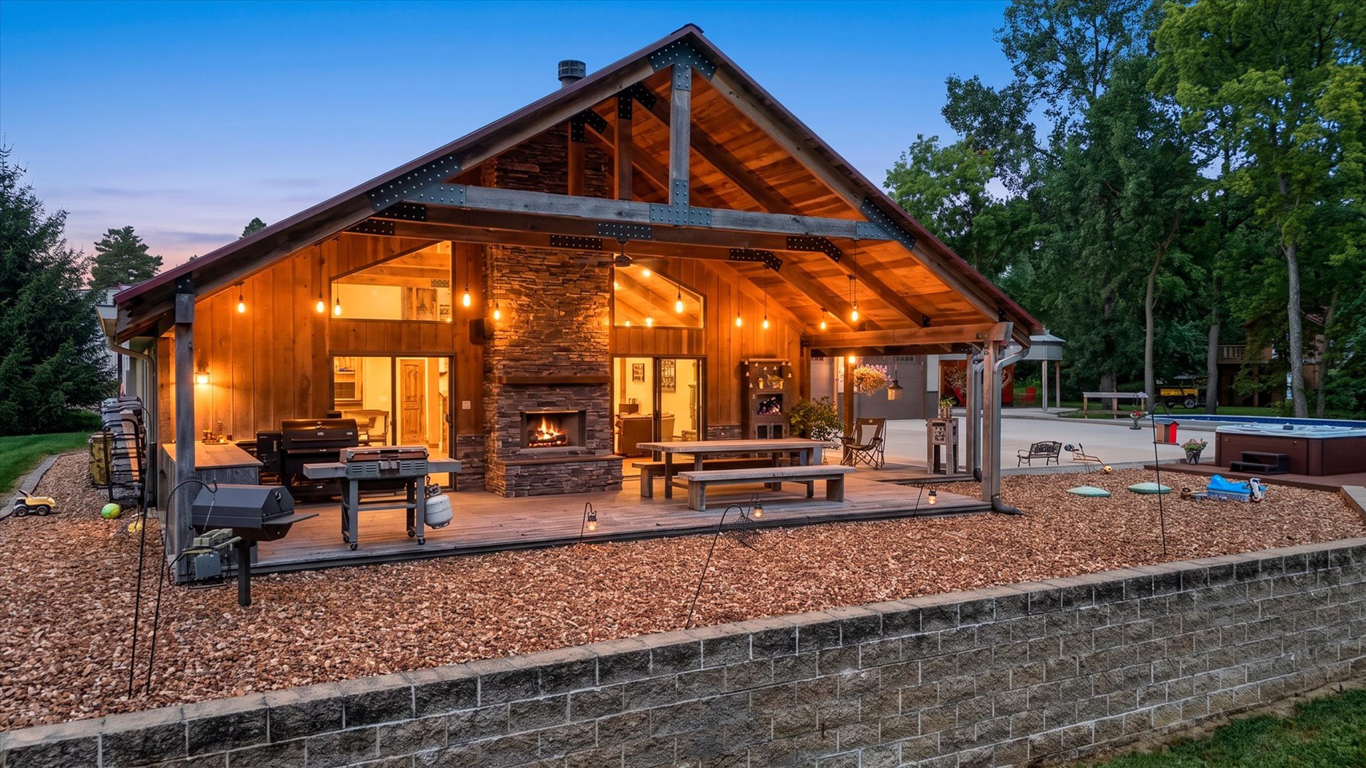 13550 Hungry Hollow Road