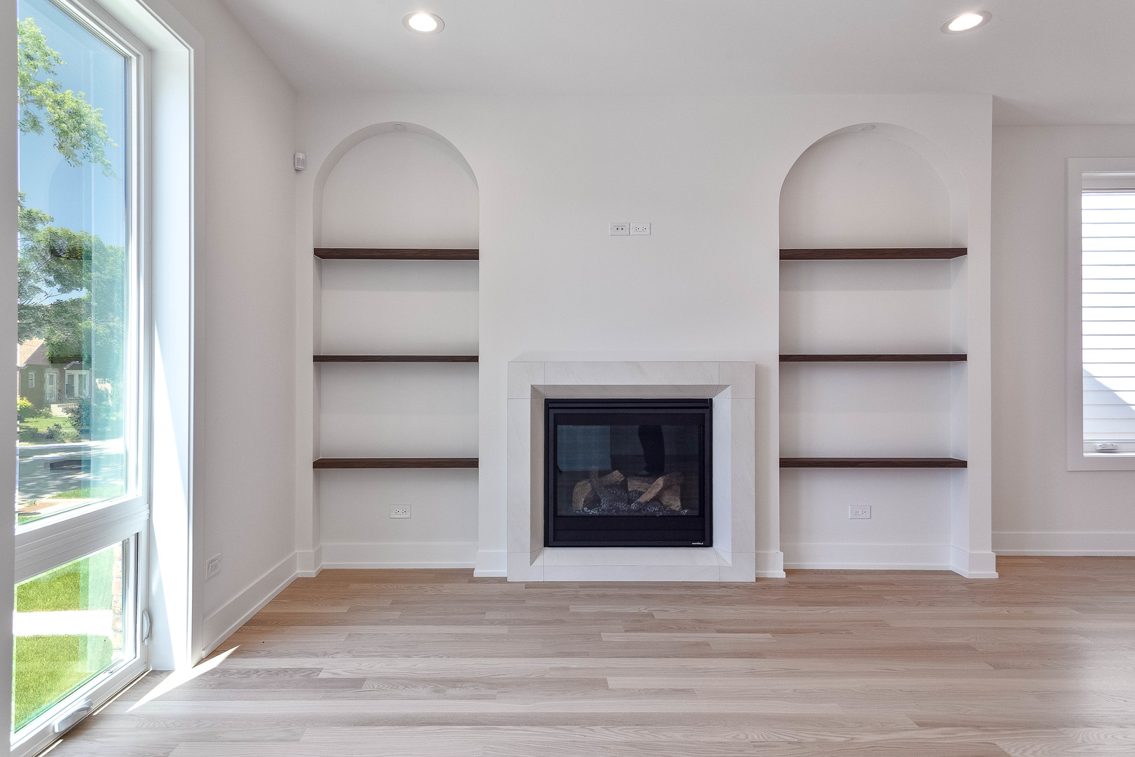 5355 N Melvina Avenue Property Photo 11