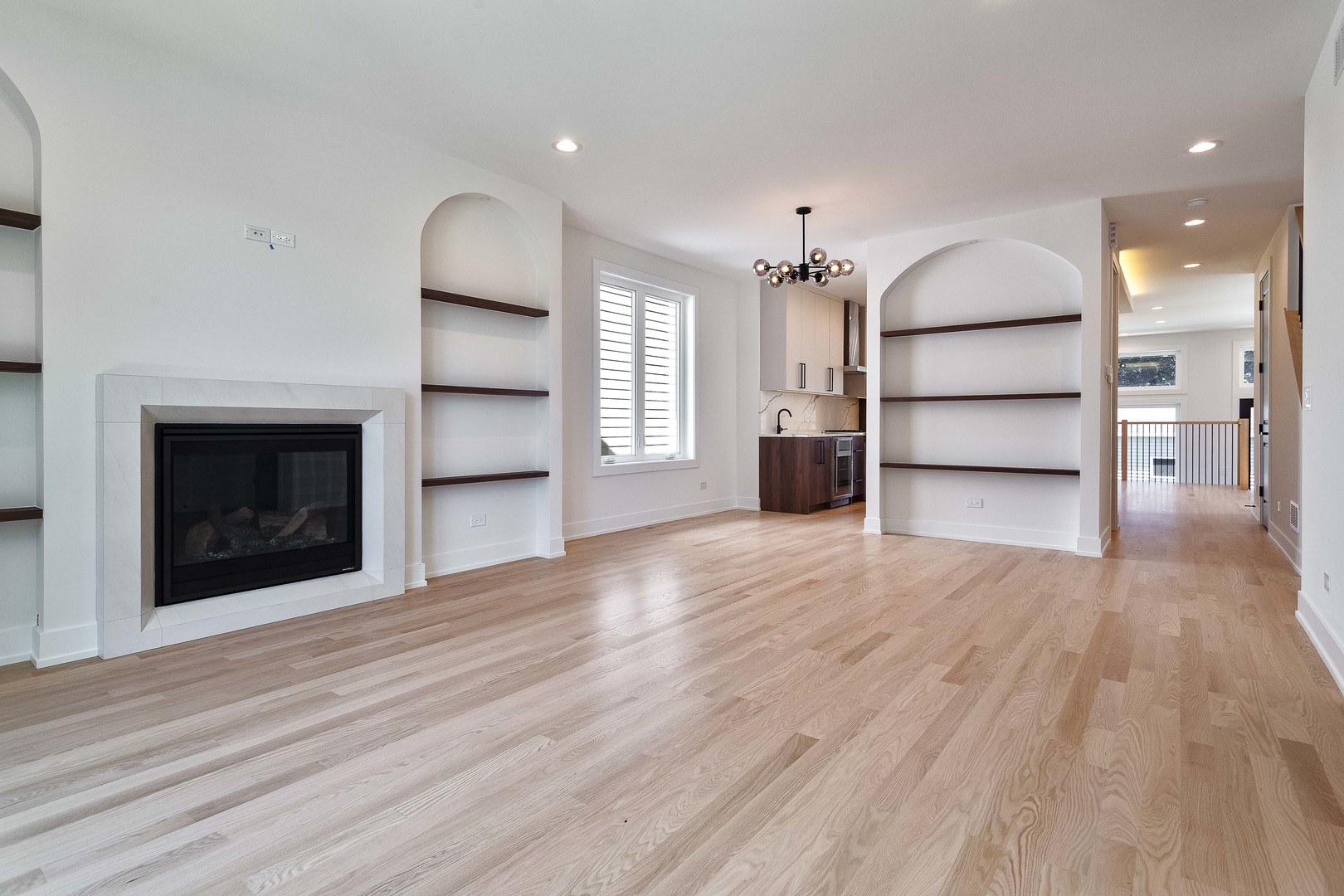 5355 N Melvina Avenue Property Photo 13