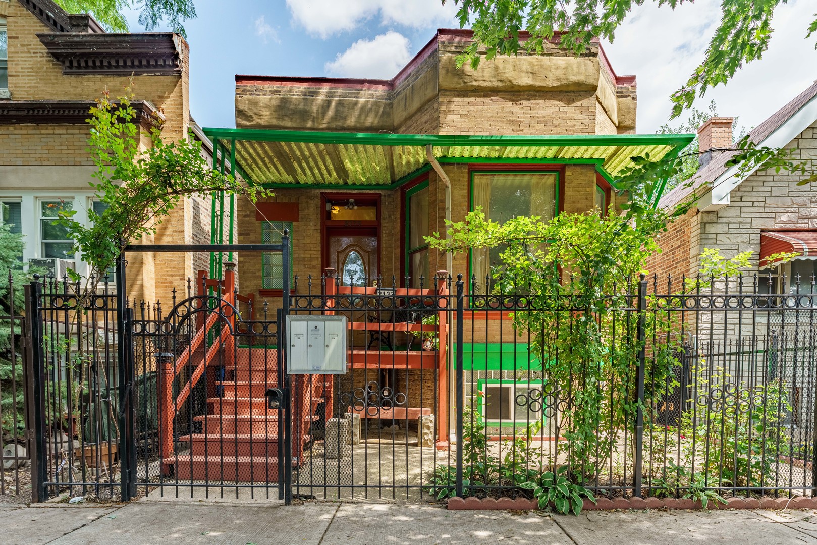 2133 S Trumbull Avenue Property Photo 1