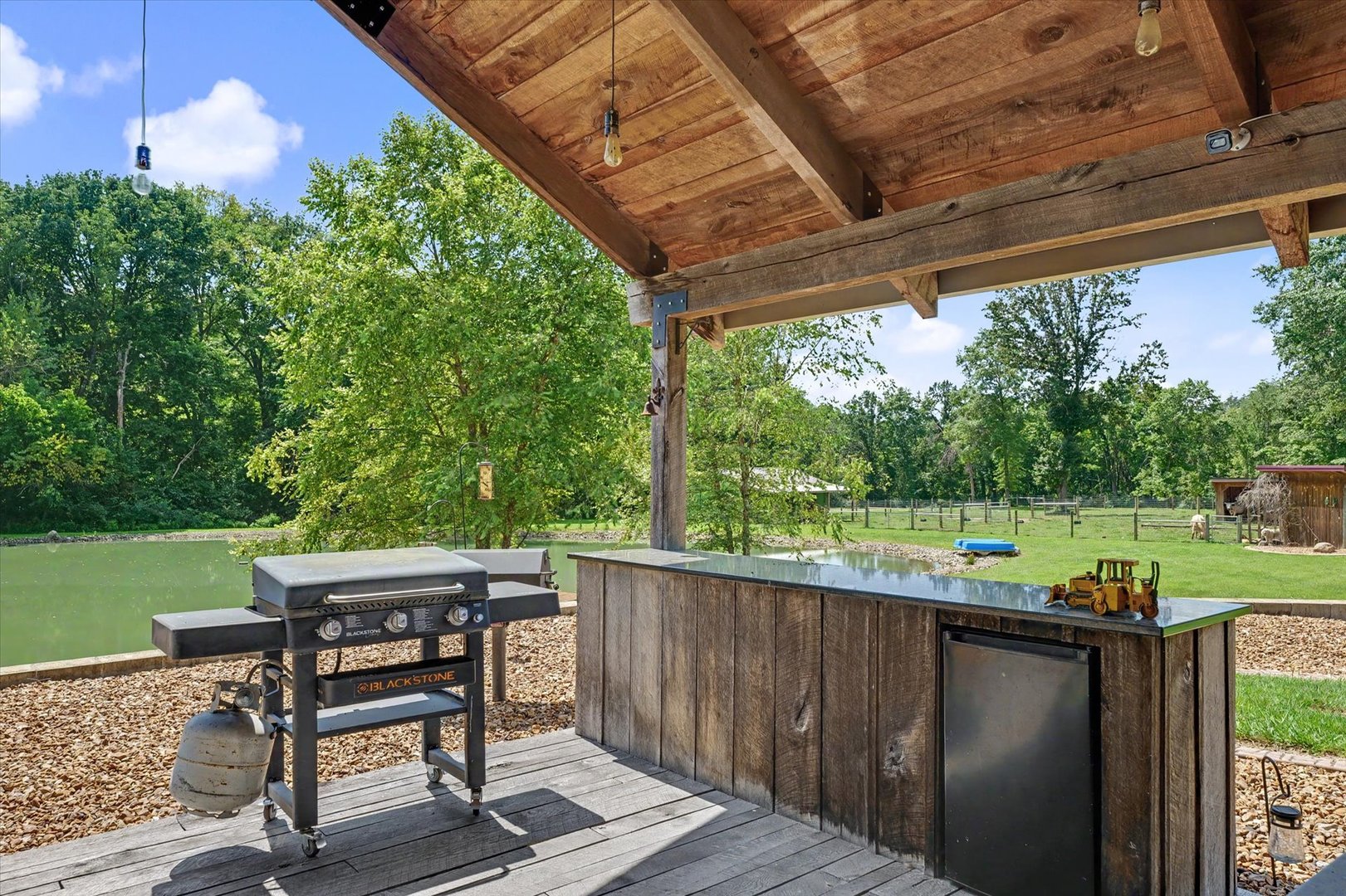 13550 B Hungry Hollow Road Property Photo 4
