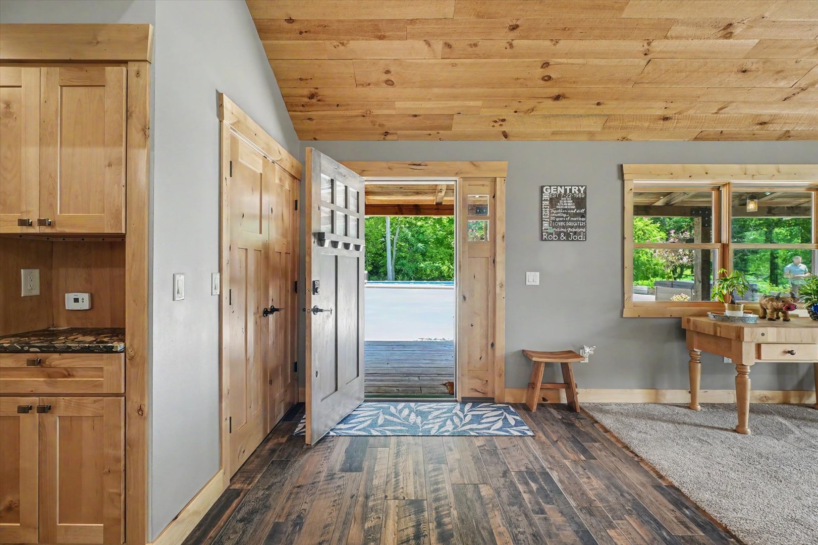 13550 B Hungry Hollow Road Property Photo 9