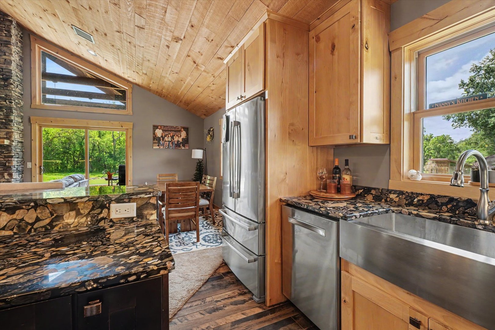 13550 B Hungry Hollow Road Property Photo 22