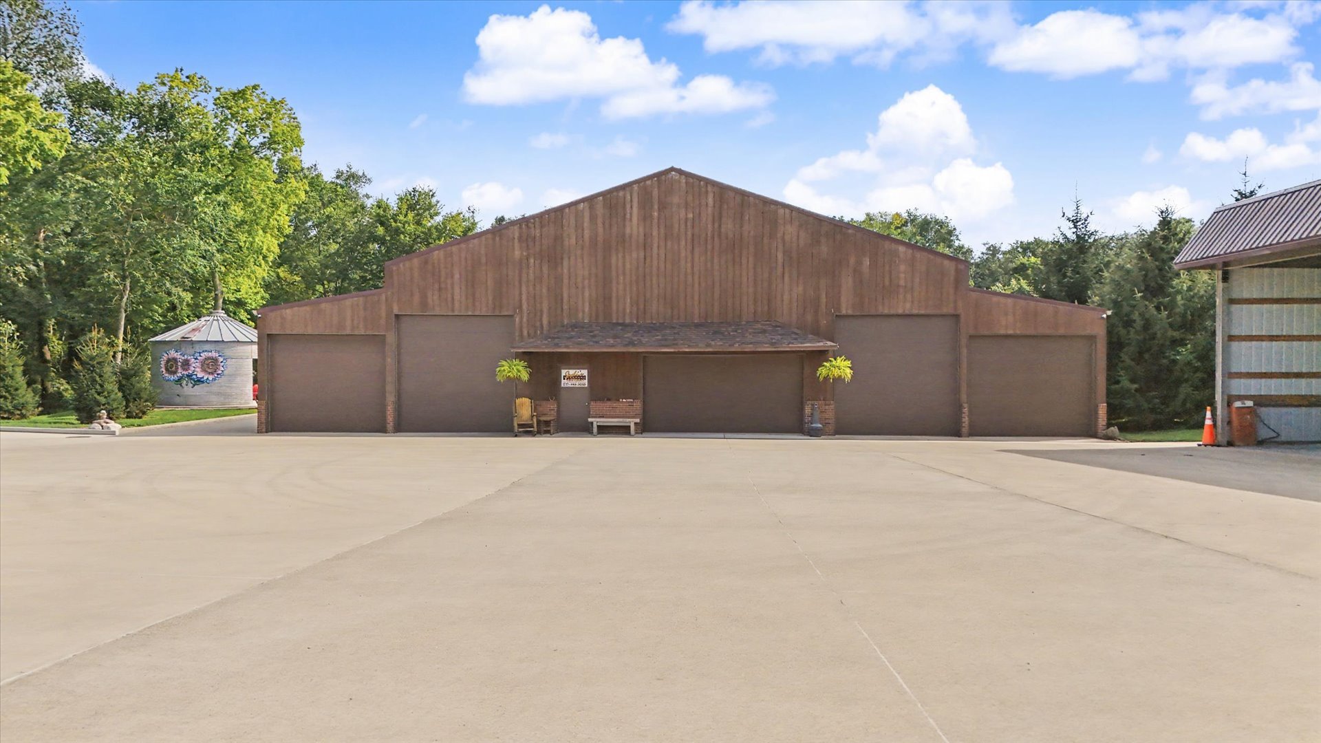 13550 B Hungry Hollow Road Property Photo 37