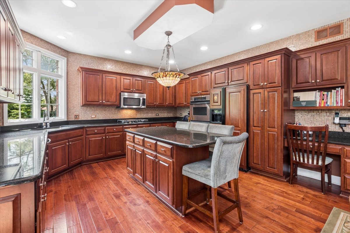 10949 Fawn Trail Drive Property Photo 11