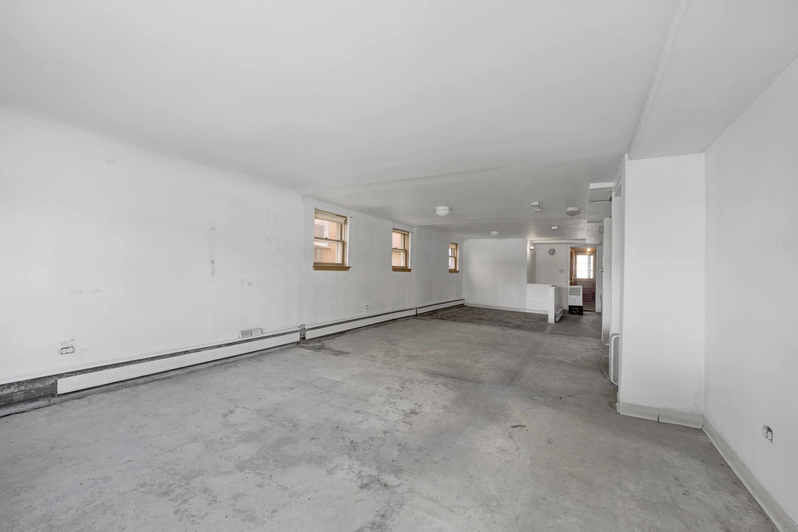 7740 W Belmont Avenue Property Photo 37