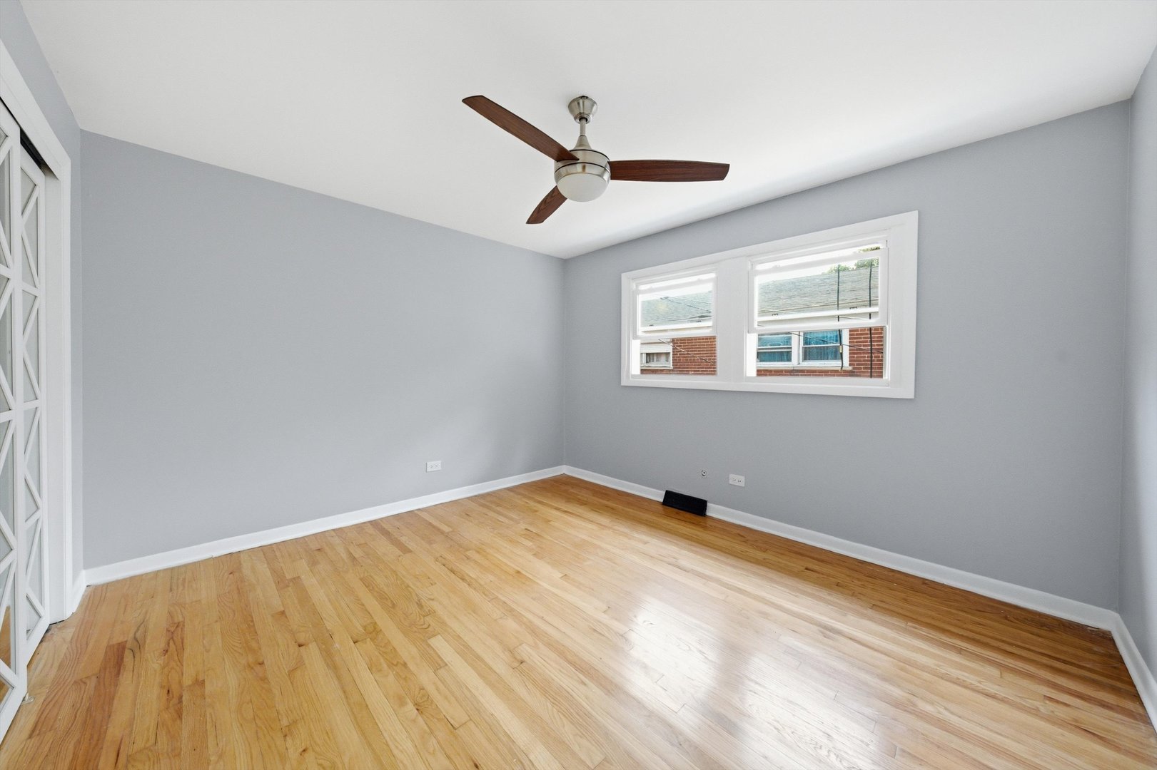 9155 S Cottage Grove Avenue B Property Photo 19