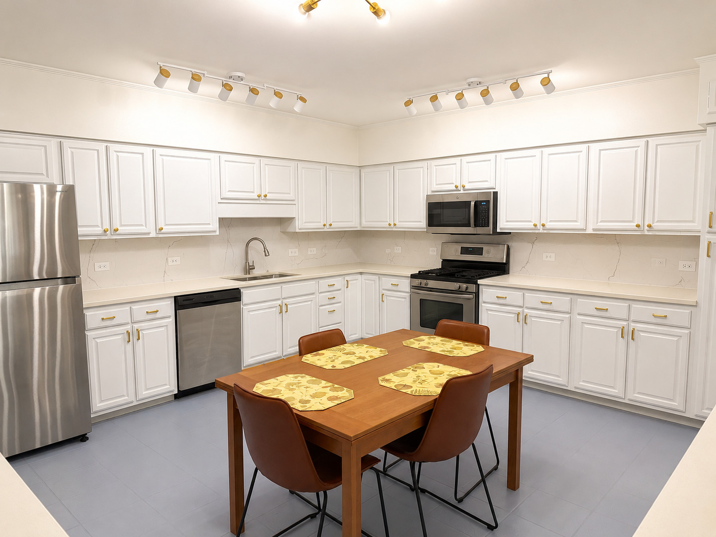 750 Pearson Street 302 Property Photo 8