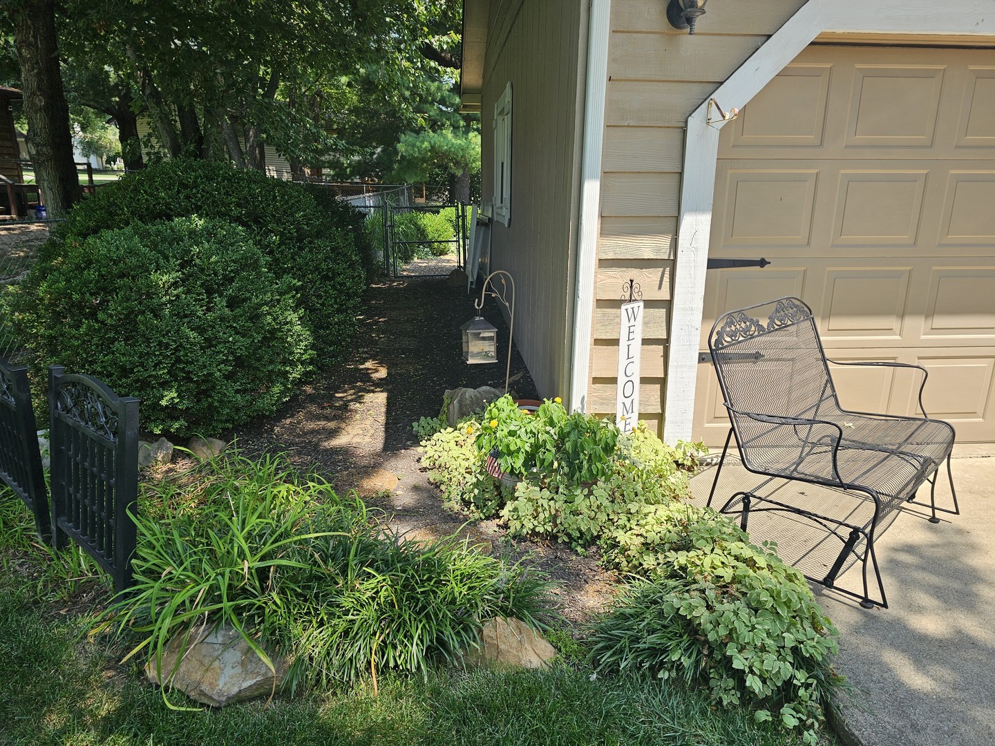 100 Cherry Drive Property Photo 8