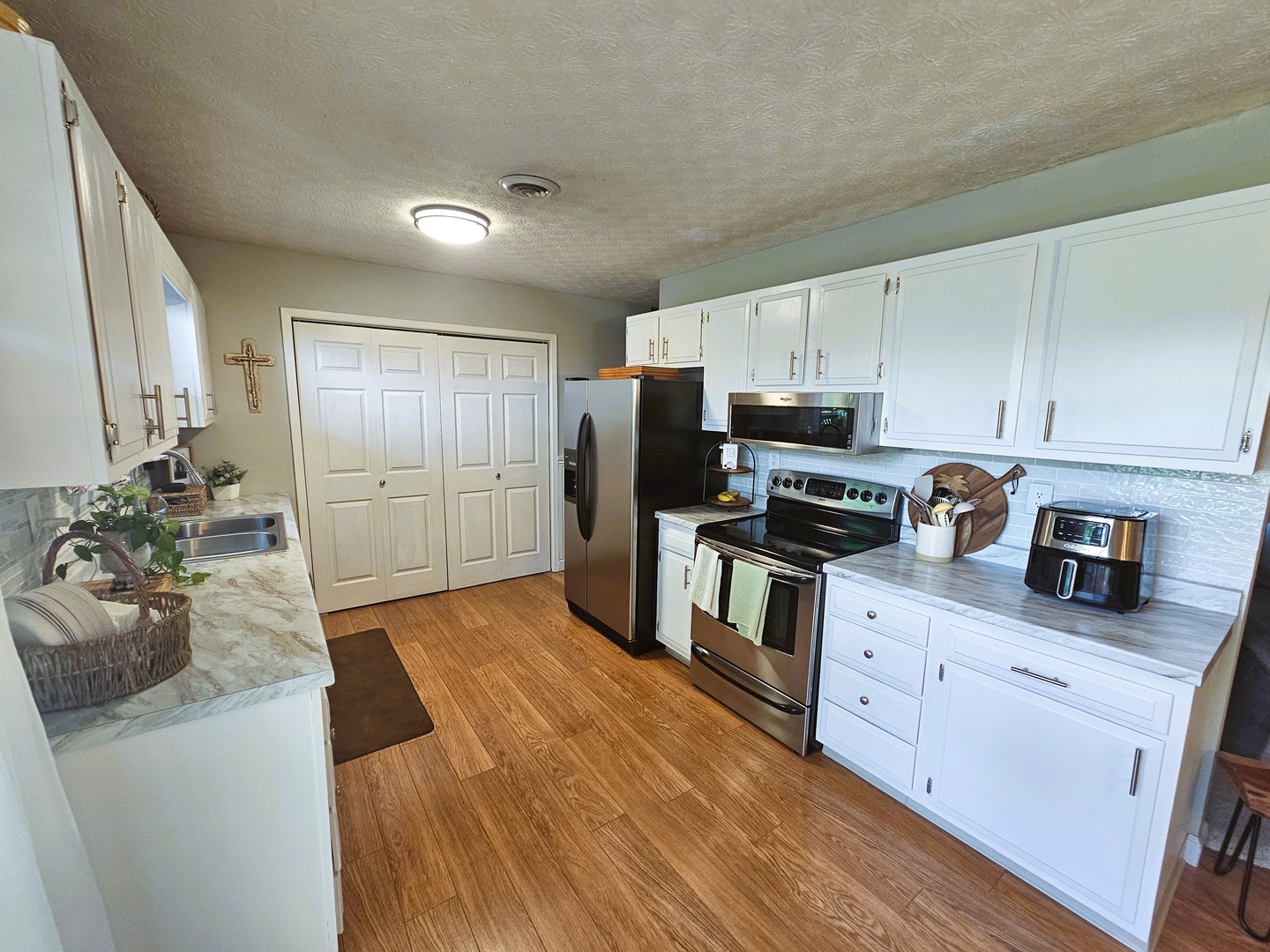 100 Cherry Drive Property Photo 31