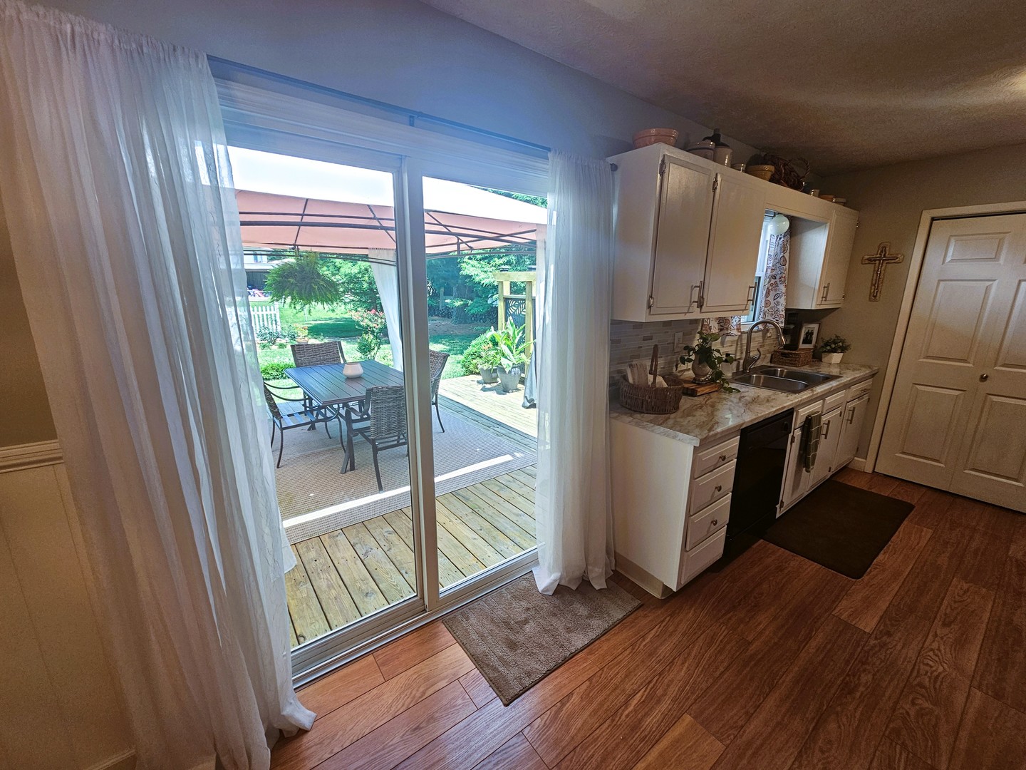 100 Cherry Drive Property Photo 34