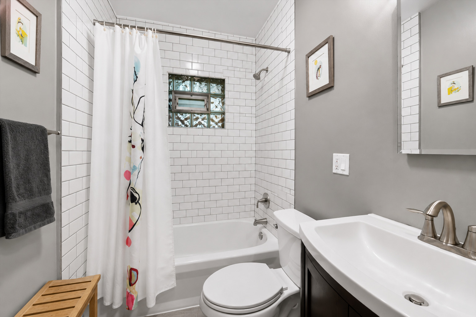 3650 W Oakdale Avenue Property Photo 10