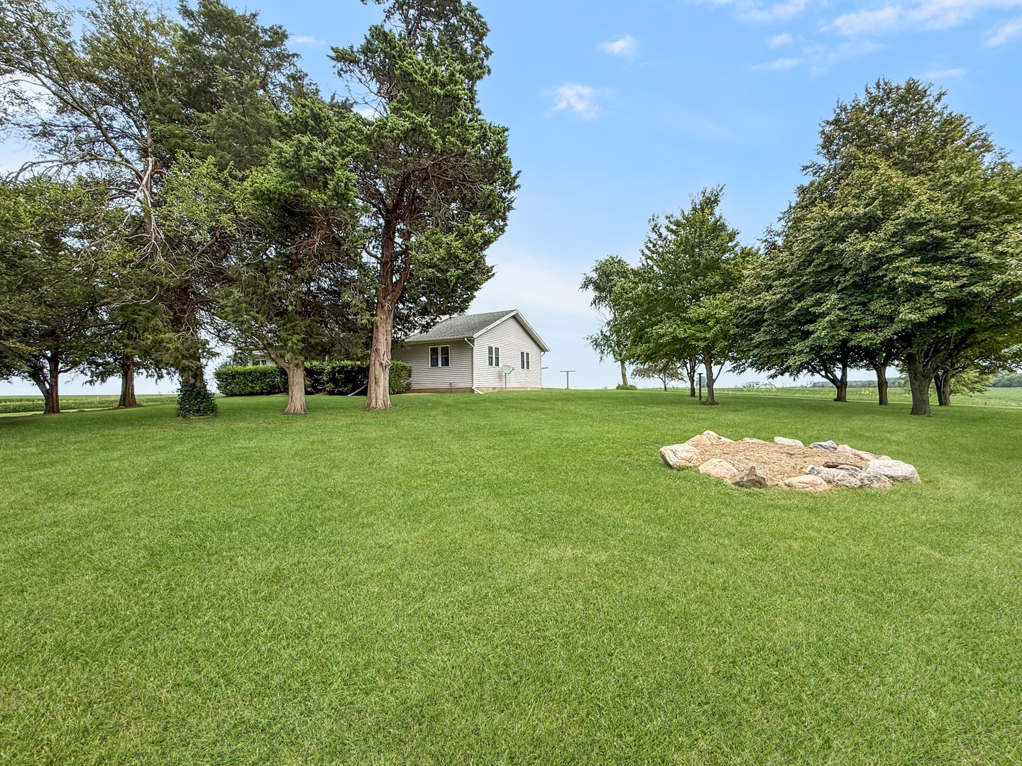 3364 County Road 1500 E Property Photo 3