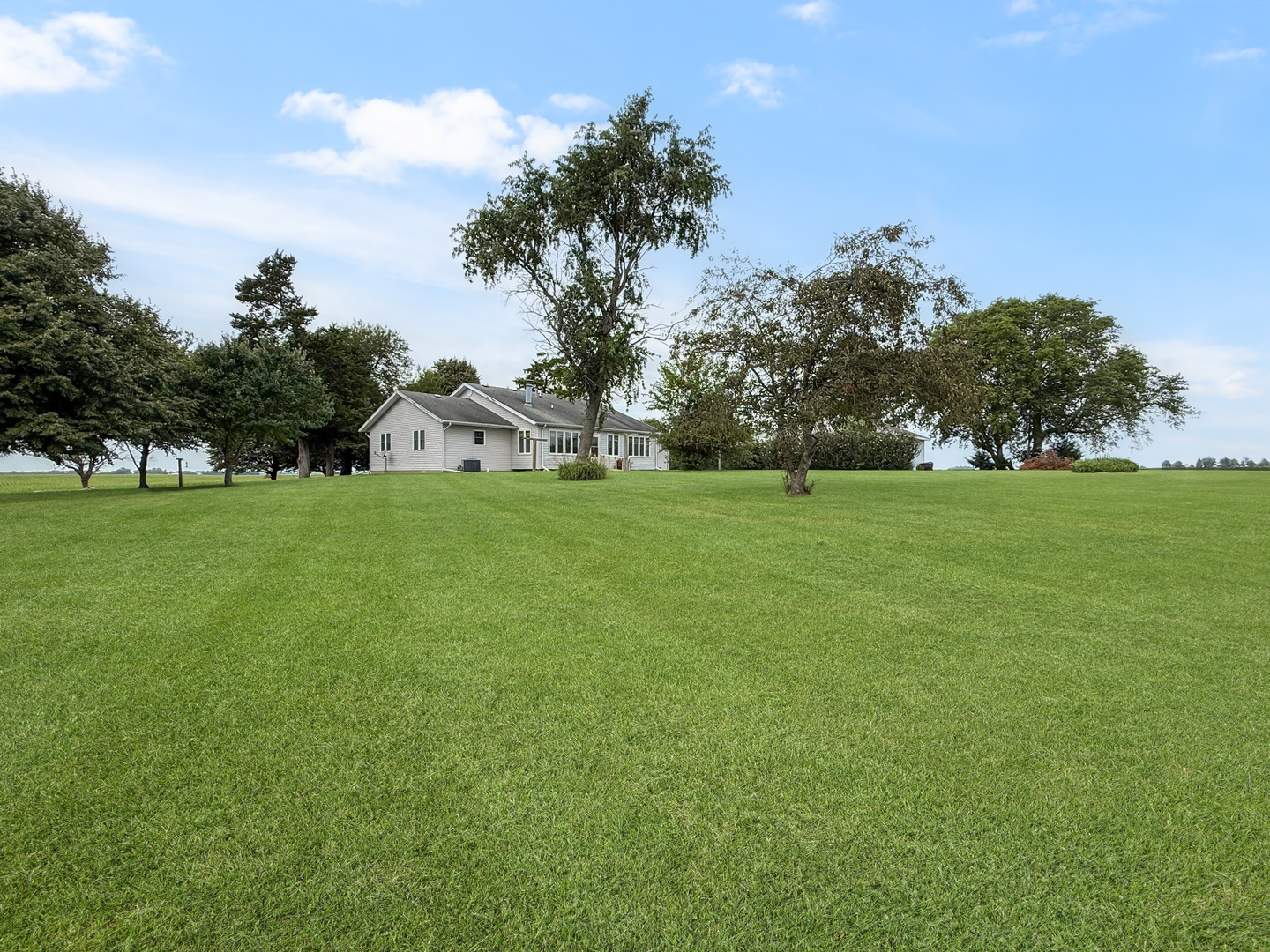 3364 County Road 1500 E Property Photo 4