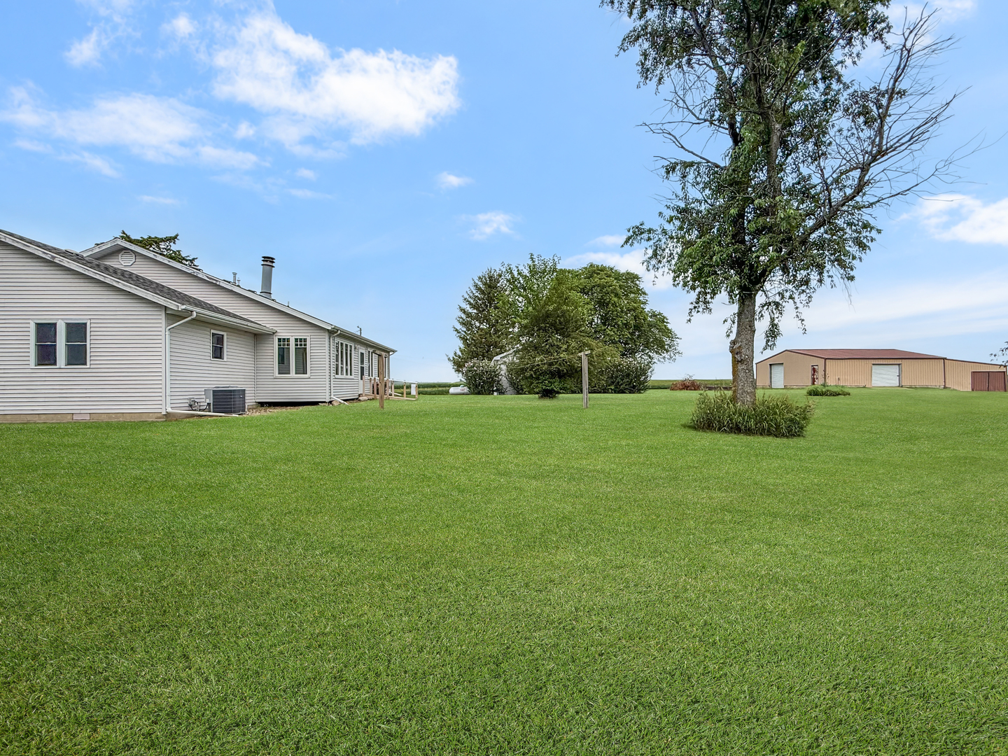3364 County Road 1500 E Property Photo 37