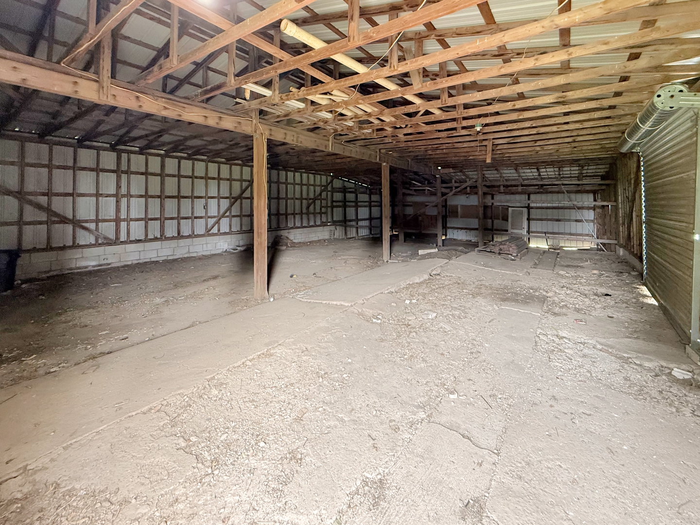 3364 County Road 1500 E Property Photo 42