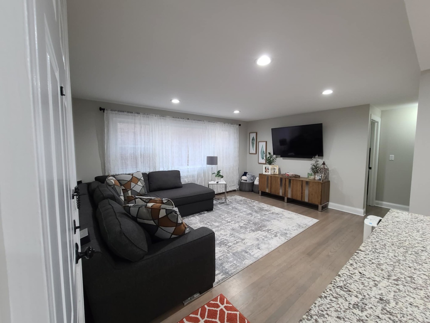 8636 Grand Avenue 2a Property Photo 3