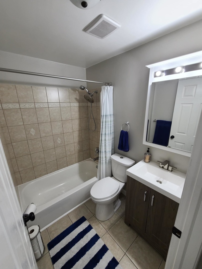 8636 Grand Avenue 2a Property Photo 10