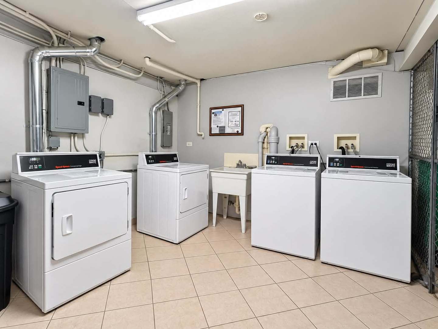 8636 Grand Avenue 2a Property Photo 11