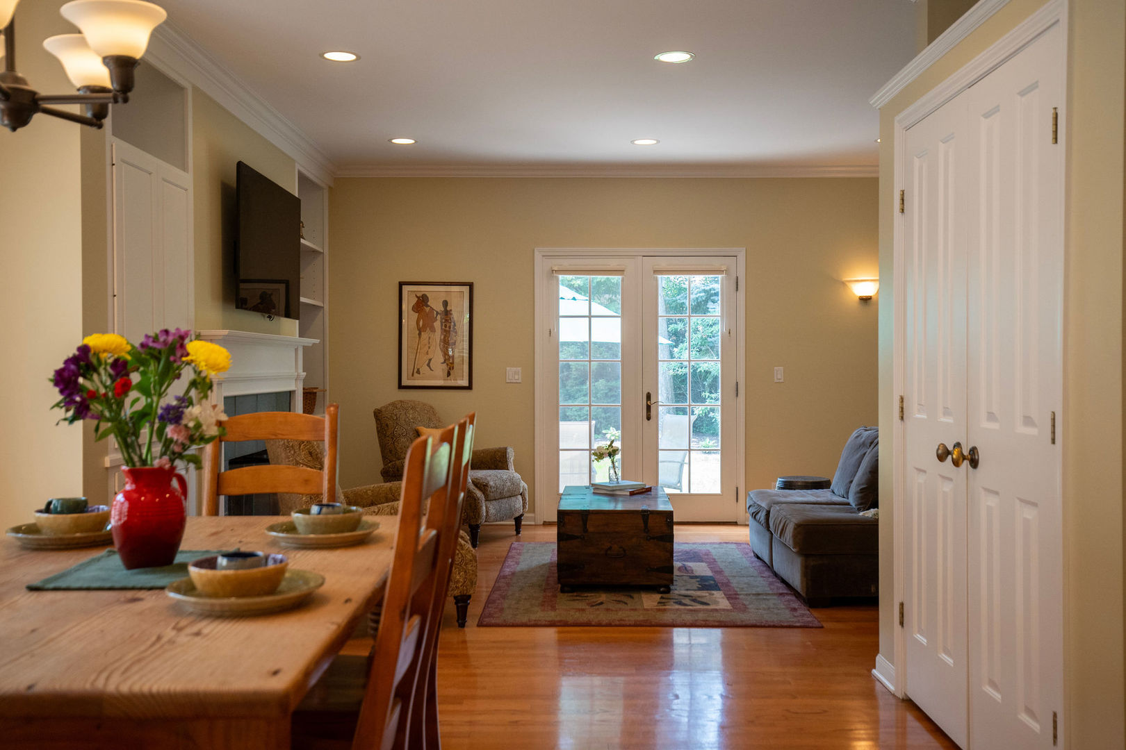 2307 Catherine Street Property Photo 5