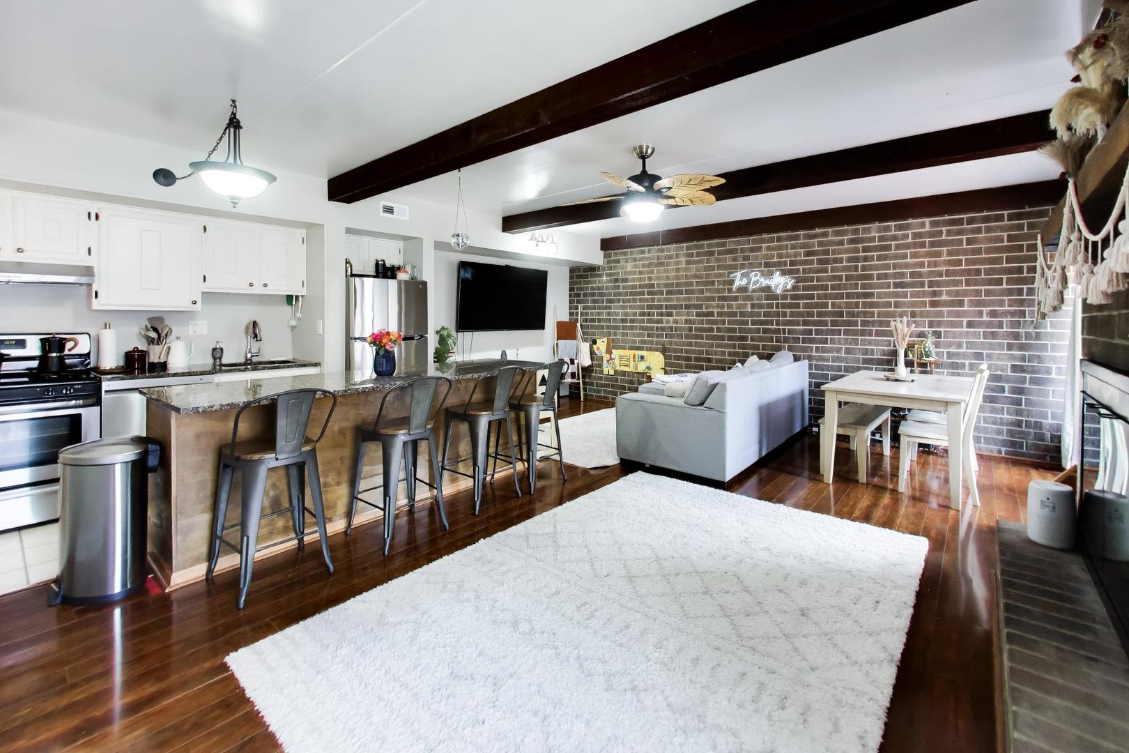 1312 Kenneth Circle Property Photo 4