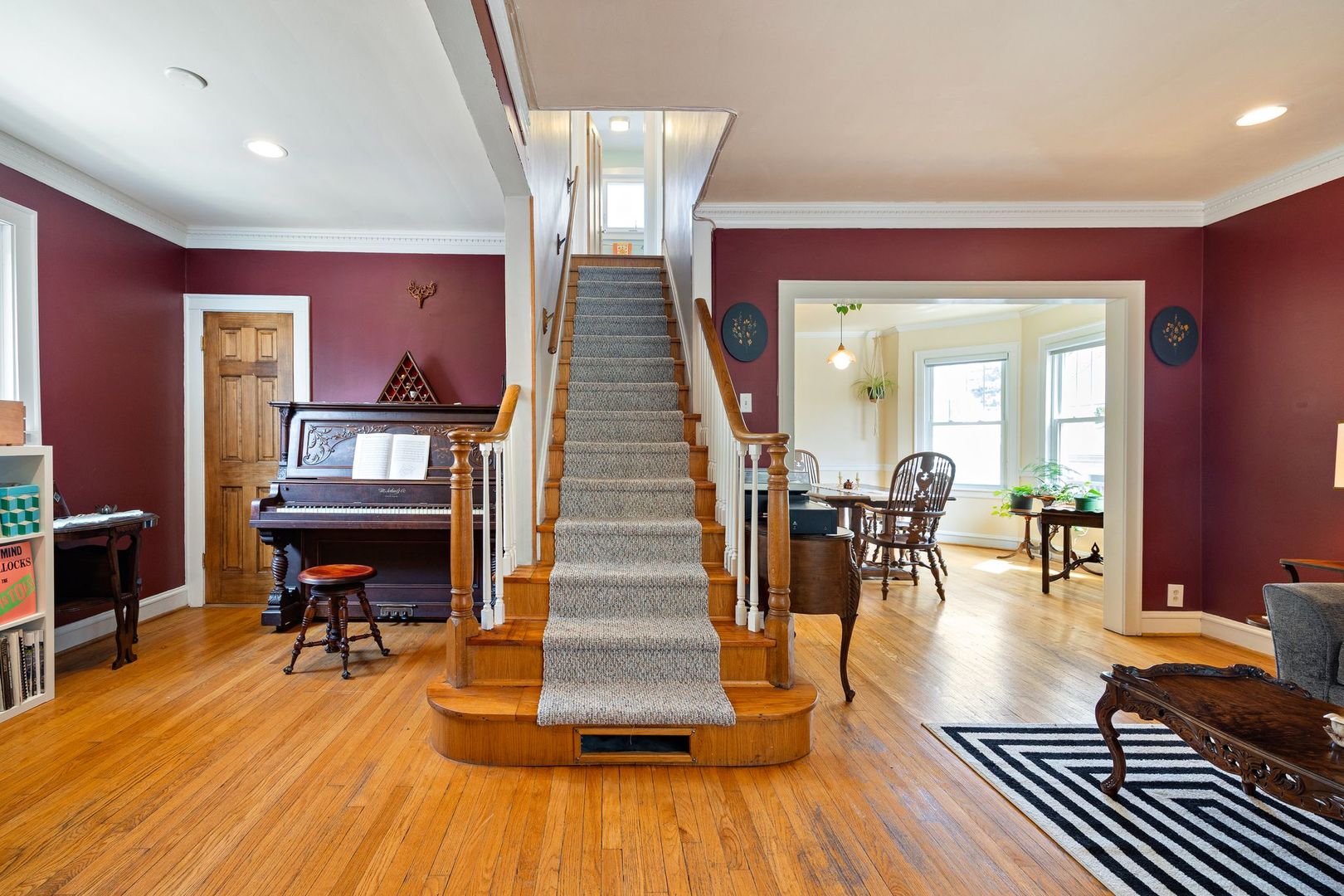 6465 N Newland Avenue Property Photo 6