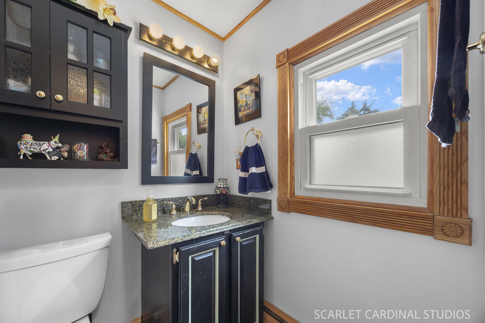 251 S Oakland Property Photo 11