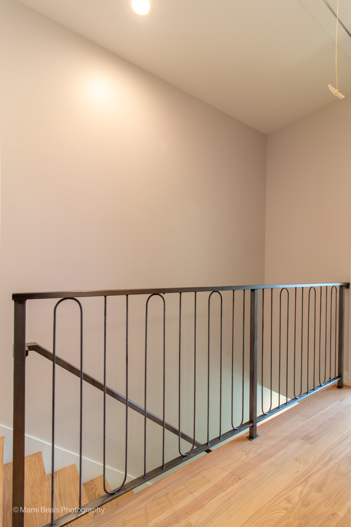 6852 S Langley Avenue Property Photo 14