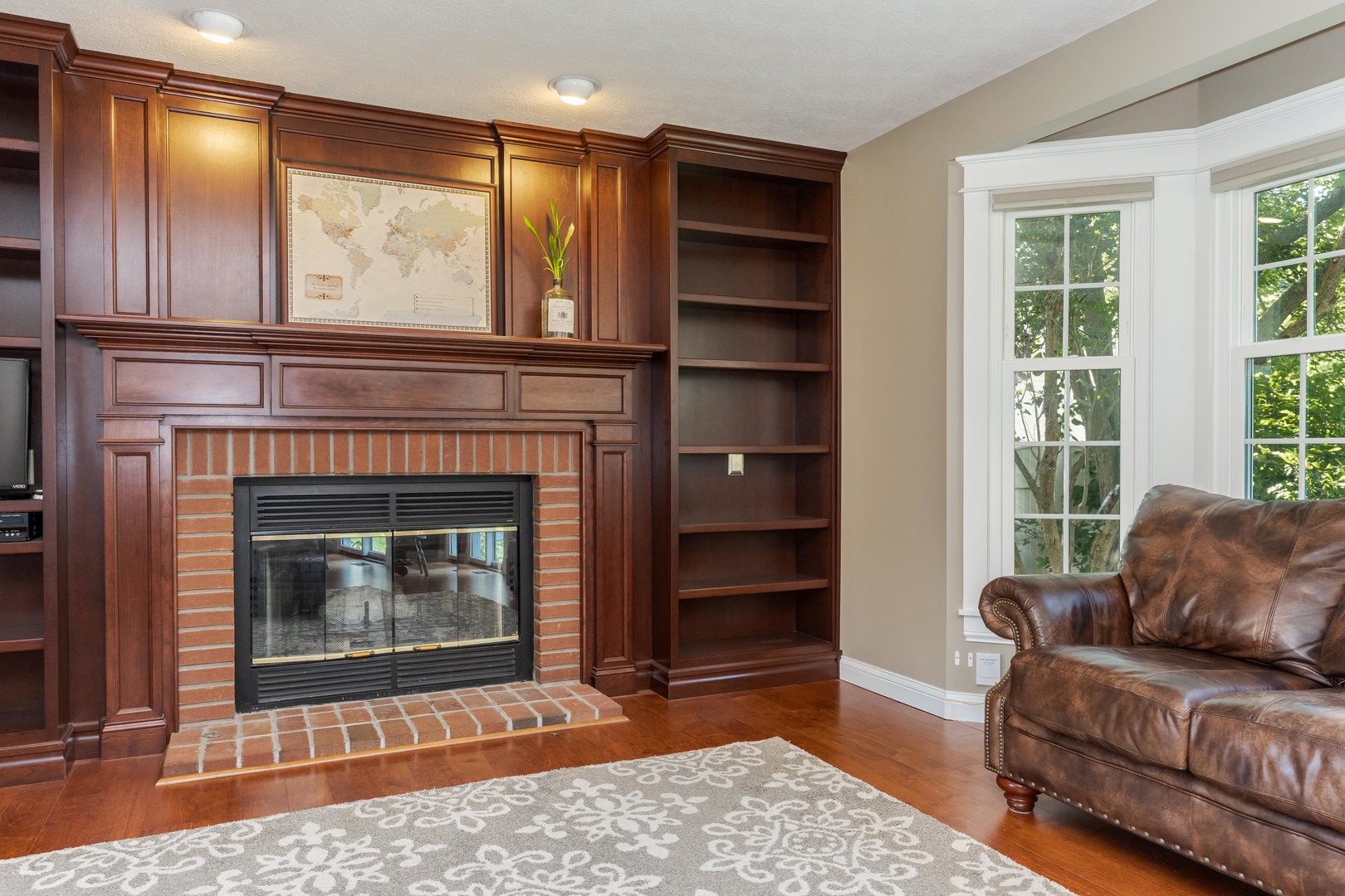 3205 Dorset Court Property Photo 9