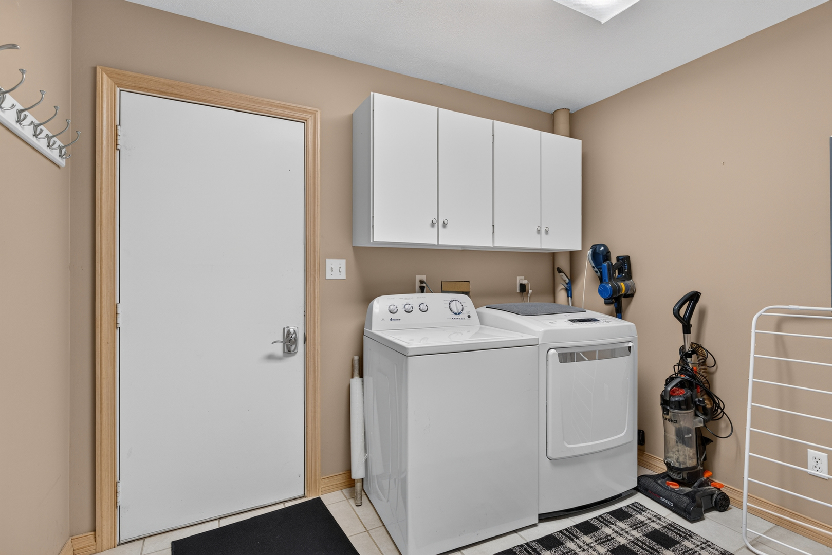 2519 Reynolds Manor Drive 2519 Property Photo 4