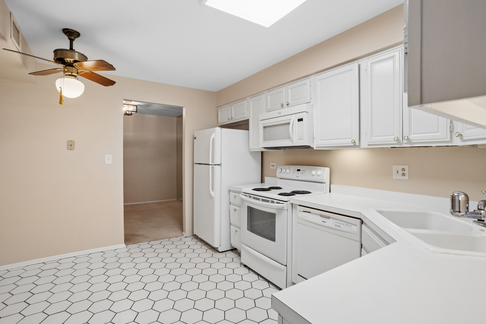 200 Lake Boulevard 428 Property Photo 7