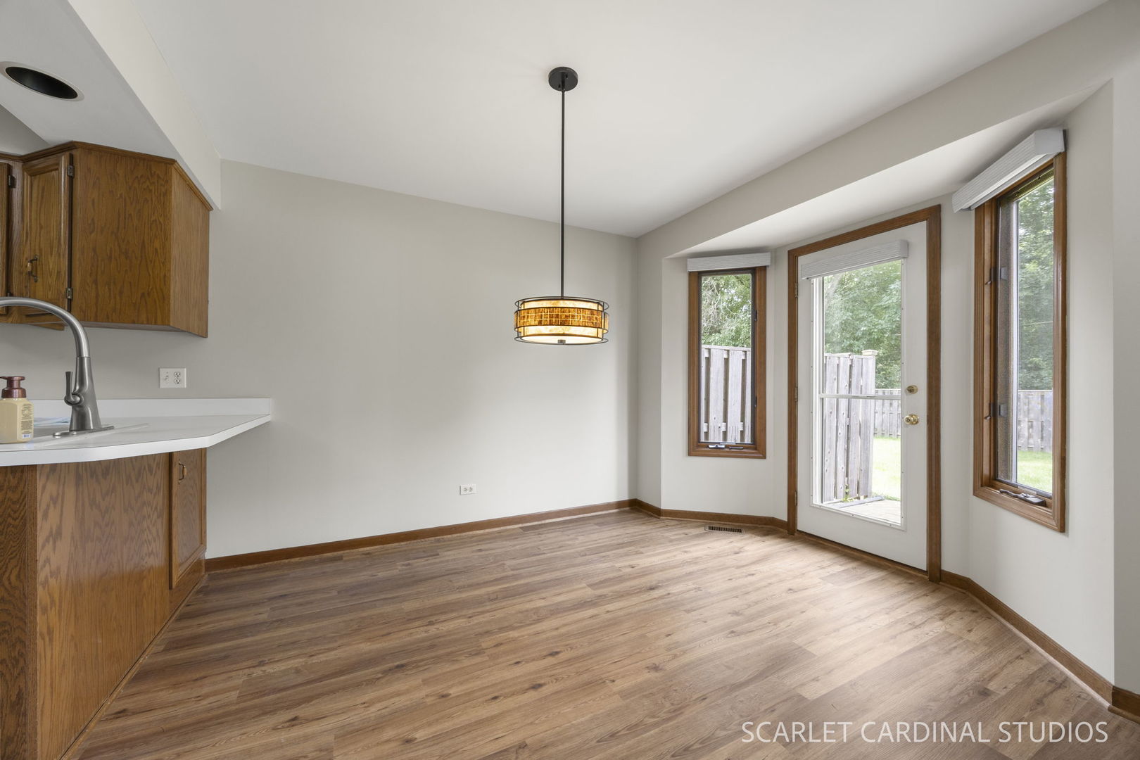 526 E Highland Avenue Property Photo 6