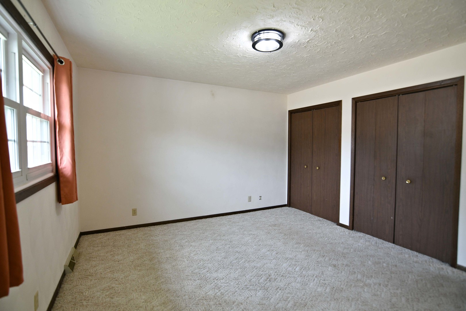 457 Avon Court Property Photo 9