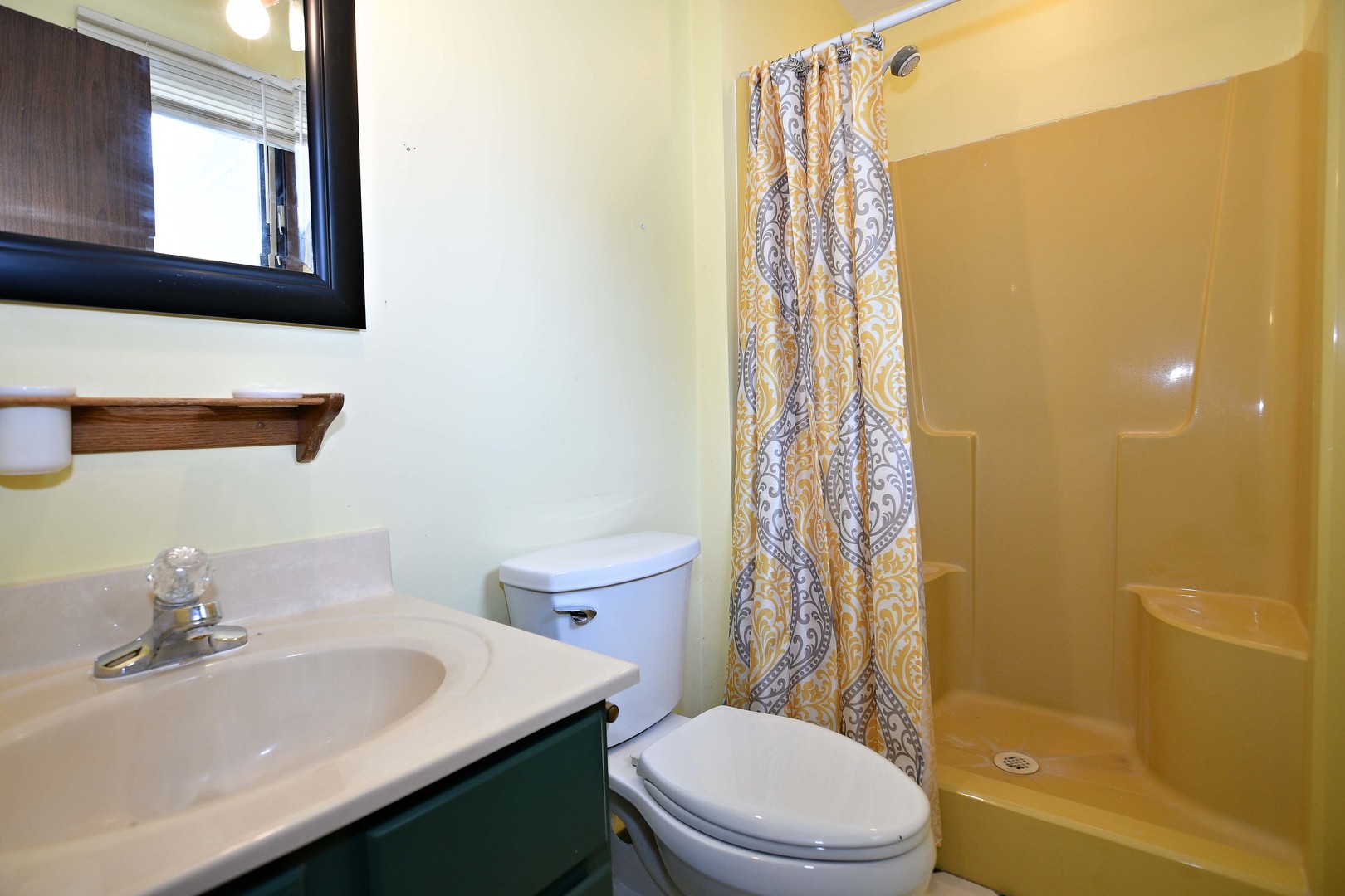 457 Avon Court Property Photo 10
